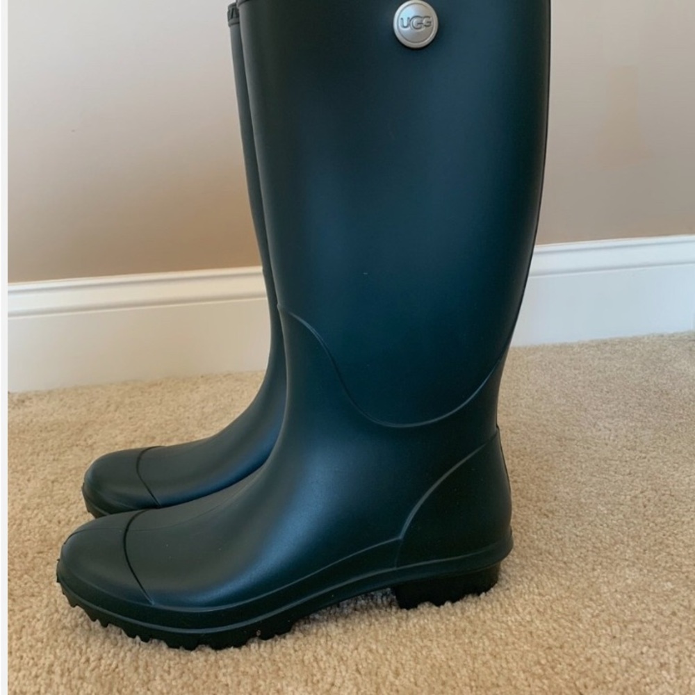 UGG Olive Green Shelby Matte Tall Rain Boots NIB - Picture 9 of 9